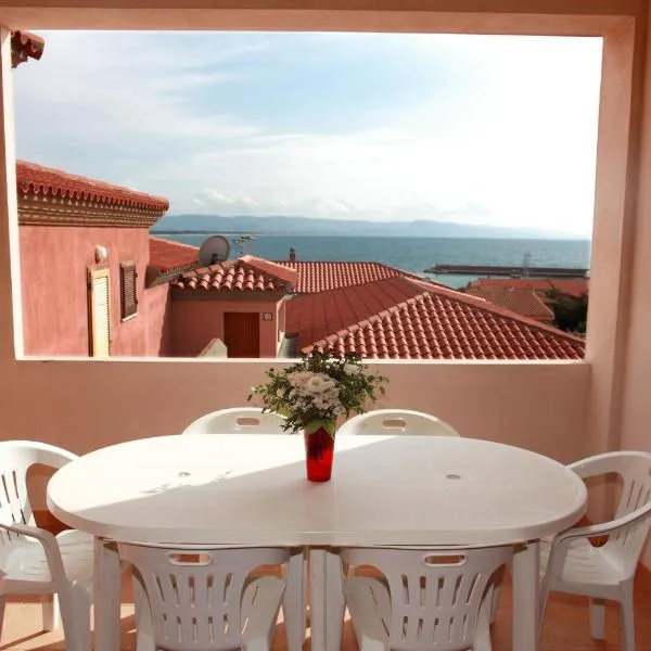 Appartamenti Ideal, hotel v destinaci Isola Rossa