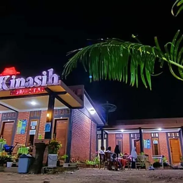 Kinasih Homestay, ξενοδοχείο σε Kalak
