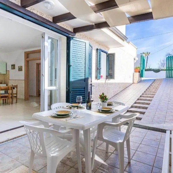 Apartment Simona, hotel di Torre Suda