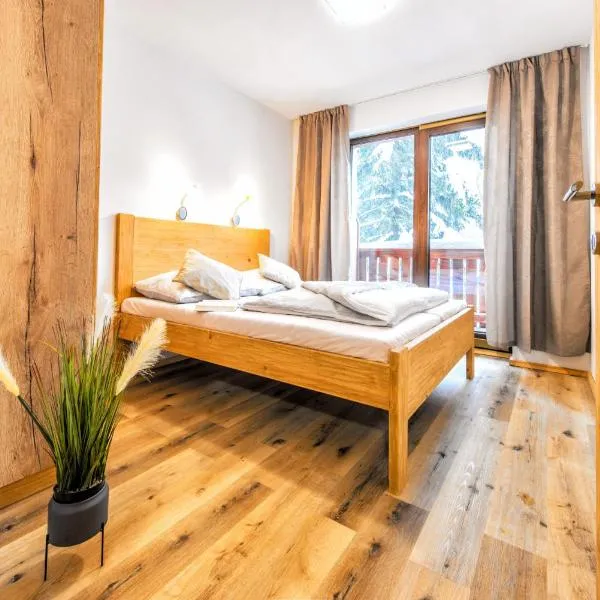 Apartments Srdiecko - JASNA South, SAUNA, FIREPLACE, FOREST View, hotel di Tale