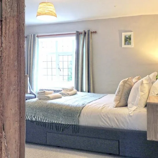 Magnolia Cottage-Exclusive Cotswold Package, hotel in Moreton in Marsh