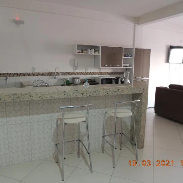 Apartamento confortável no centro da cidade, hotel em Portalegre - RN