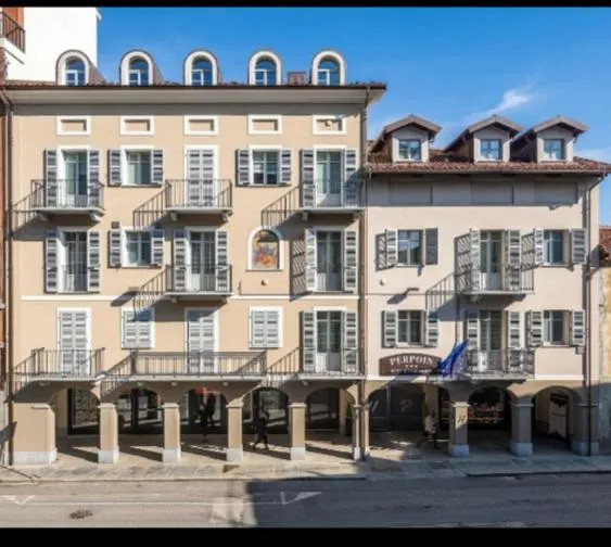 Hotel & Apartments " Perpoin ", hotel in Villafranca Piemonte