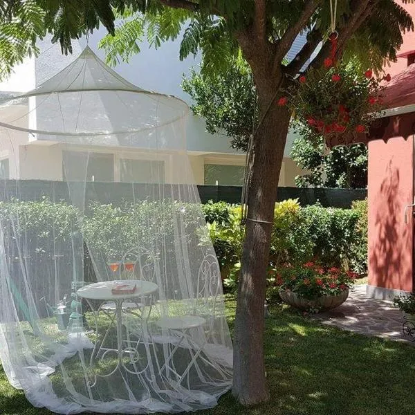 Casa Emel, hotel v destinaci Potenza Picena
