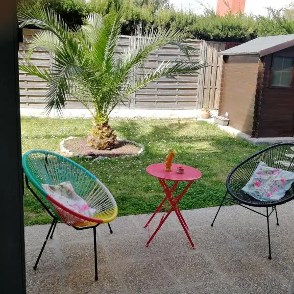 Lovely Studio & Garden - près des plages Cagnes-sur-Mer, hotel v destinaci Cagnes-sur-Mer