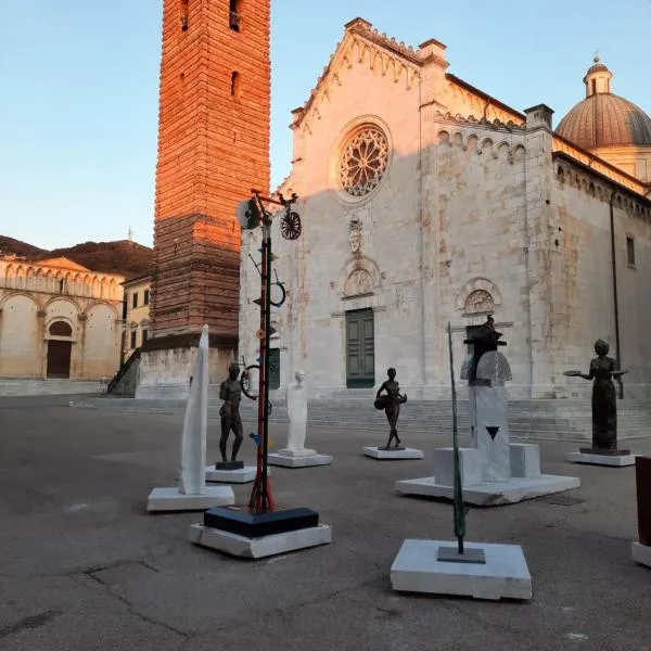 Art Hotel Pietrasanta، فندق في بيتراسانتا