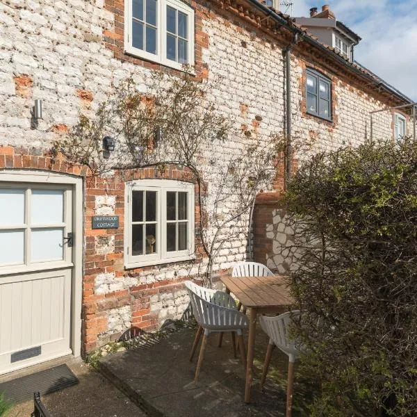 Driftwood Cottage pets go free WiFi included, hotel in Hunstanton