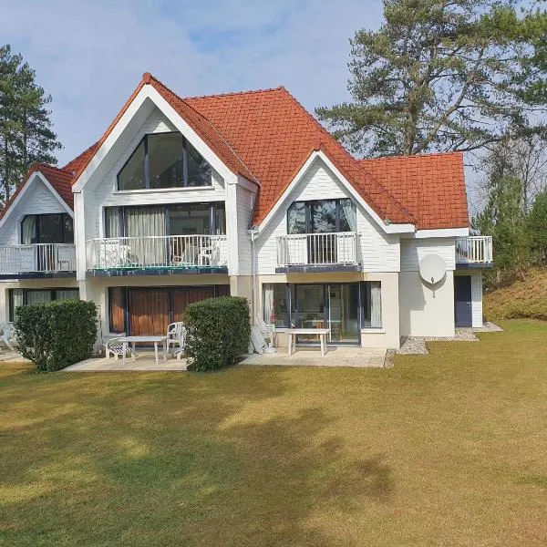 11 Les Pins Penchés, hotel v destinácii Neufchâtel-Hardelot