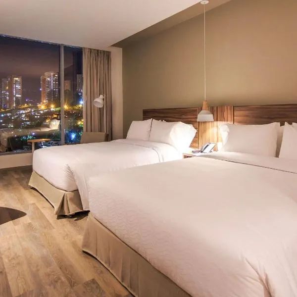 Novotel Medellin El Tesoro、メデジンのホテル
