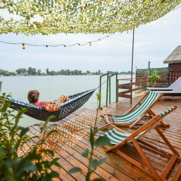 Sagando - Floating house on Sava river, hotel v Bělehradě