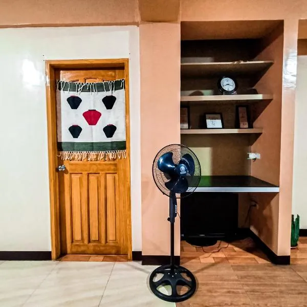 JO-ZA-NA's Hostel(bed and breakfast), hotel u gradu Baguio