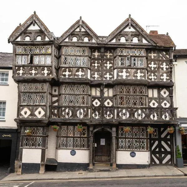 The Feathers Hotel, hotel en Farden