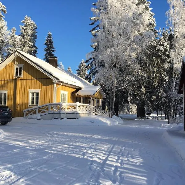 Ollilan tupa Joensuun lähellä, hotel v destinaci Ylämylly