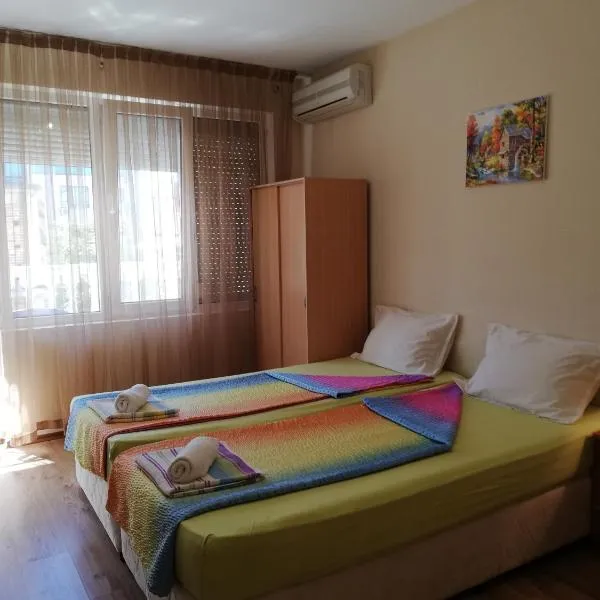 Самостоятелни стаи Виктория, hotel a Pomorie