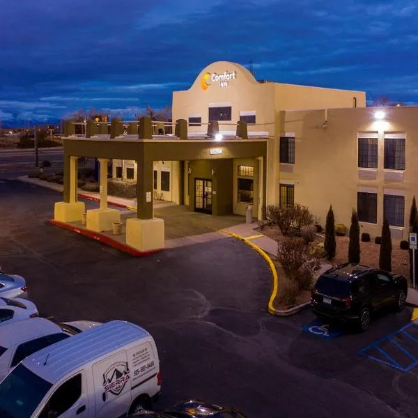 Comfort Inn Santa Fe, hotel i Cerrillos