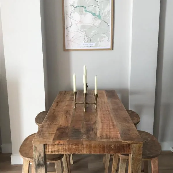 Agradable apartamento en el Pantano de San Juan, khách sạn ở San Martín de Valdeiglesias