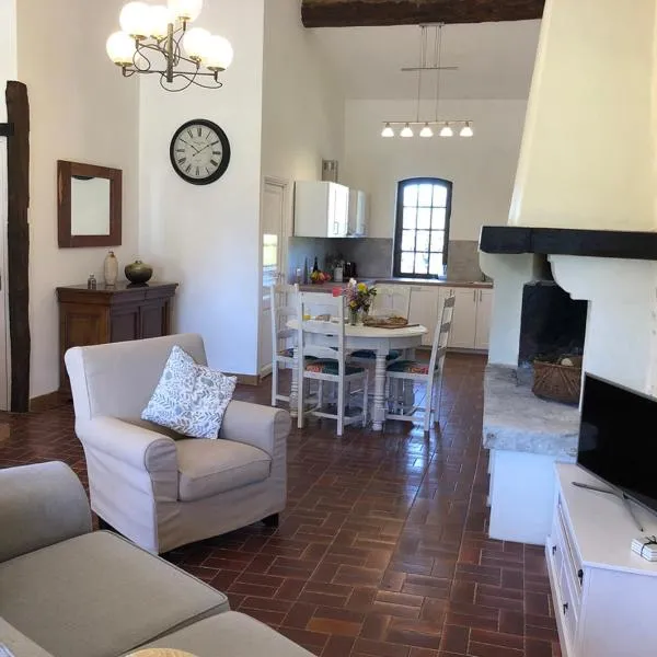 Malepère, hotel v destinaci La Bastide-de-Bousignac