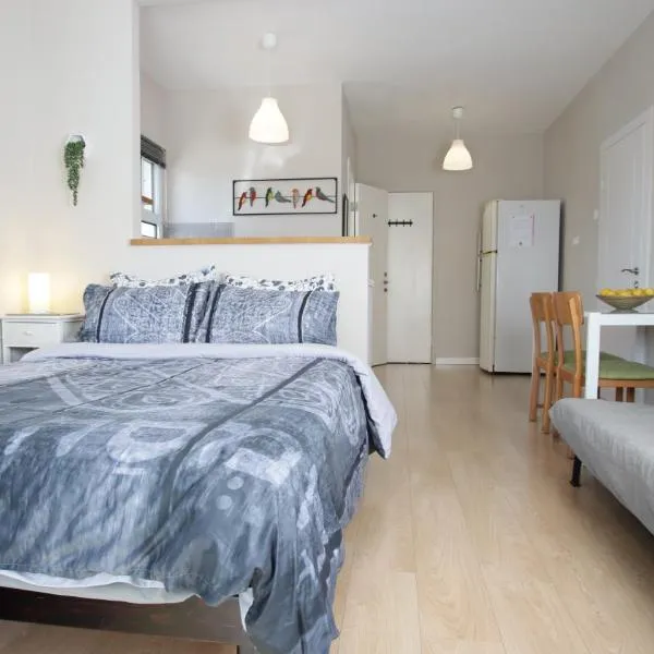 Cute & Cozy Studio Apt in Zichron Yaakov, hotell i Kerem Maharal