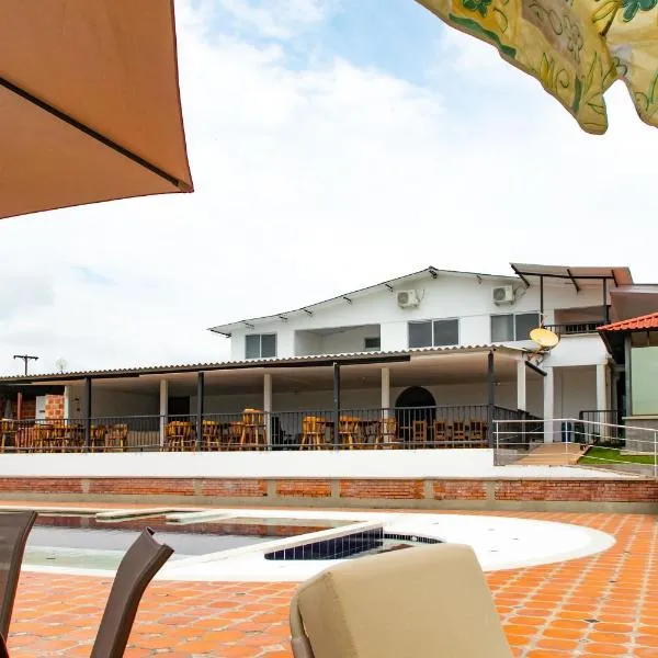 Hotel Hacienda Buena Vista, отель в городе Пуэбло-Тапао