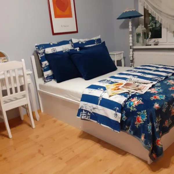 Mieszkanie przy plaży Ela, hotel v destinácii Dziwnów