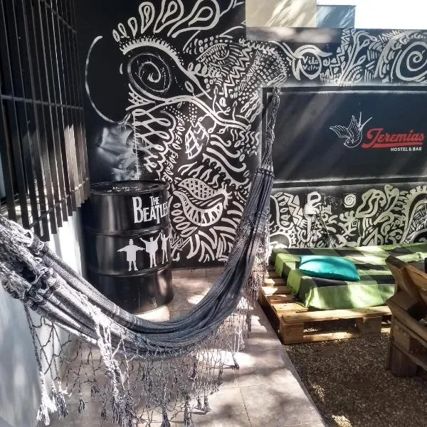Jeremias Hostel Bar、ヴィラ・ヴェーリャのホテル