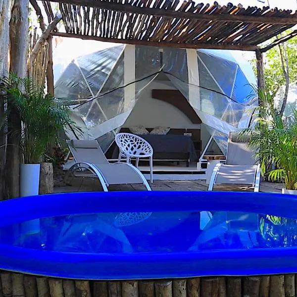 Glamping Tulum with private mini pool, hotel v destinaci Tulum