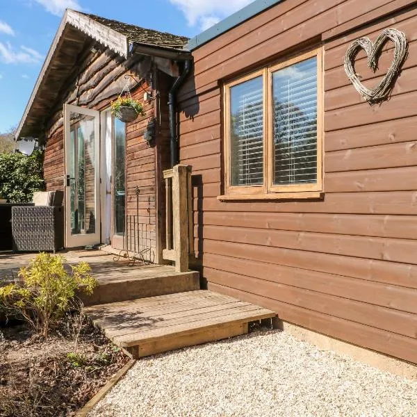 Woodmancote Lodge, hotel in Linchmere