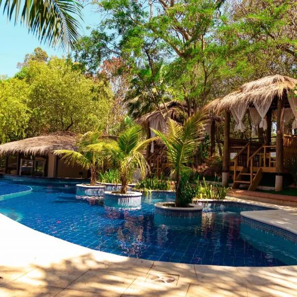 Los Lagos Resort Hotel โรงแรมในCapiatá