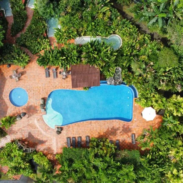 Casa Luna Hotel & Spa، فندق في Agua Azul