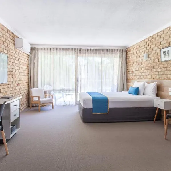 Sunshine Coast Motor Lodge, hotel in Woombye