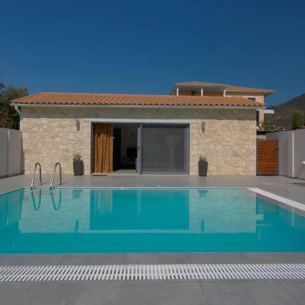 Amoroza Villa、ニドリのホテル