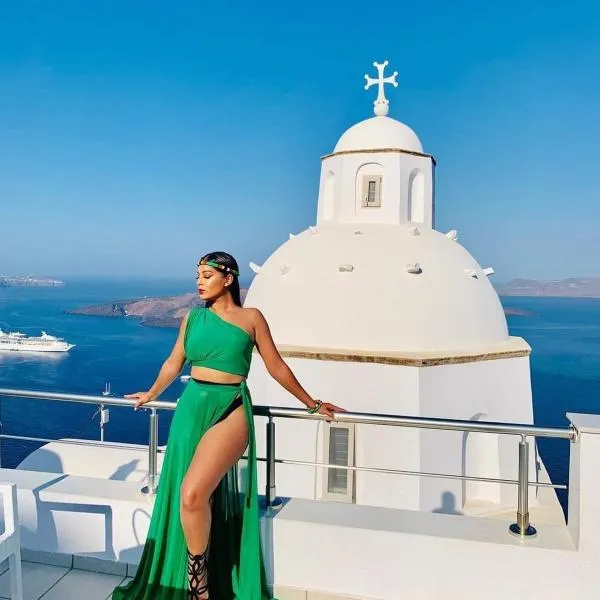 Sofi Rooms, hotel di Fira
