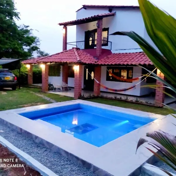 Casa Campo Emaus, hotel em Caucasia