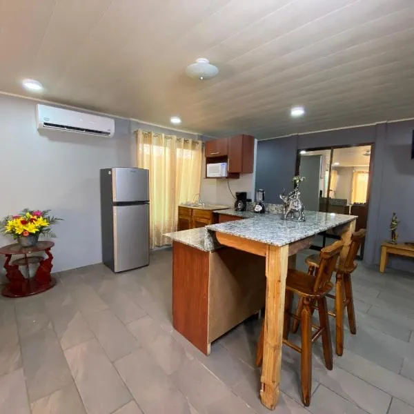 Harmonious House, hotel v destinaci Sierpe