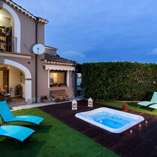 Villa Lina, hotel V Pule