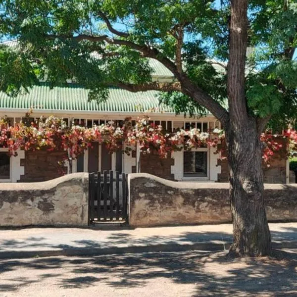 The Sunday School Cottage on the Heysen Trail, hotel in Burra