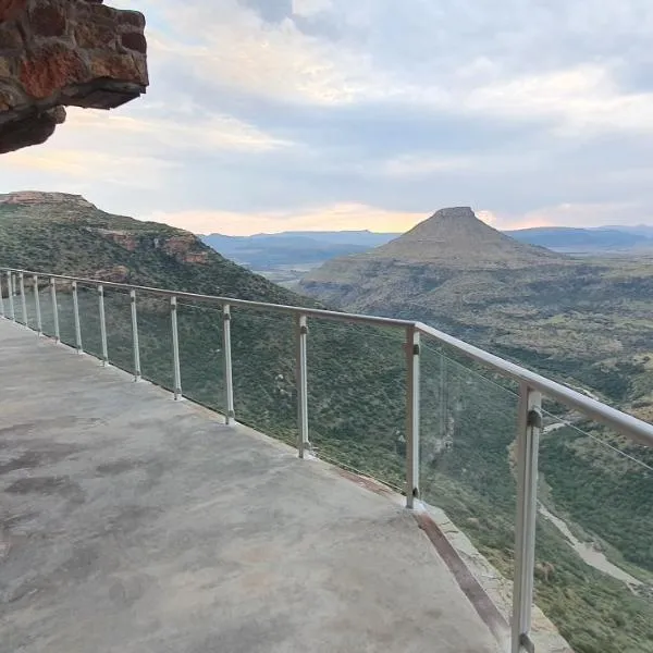 Kings View Cave, hotel en Clanville