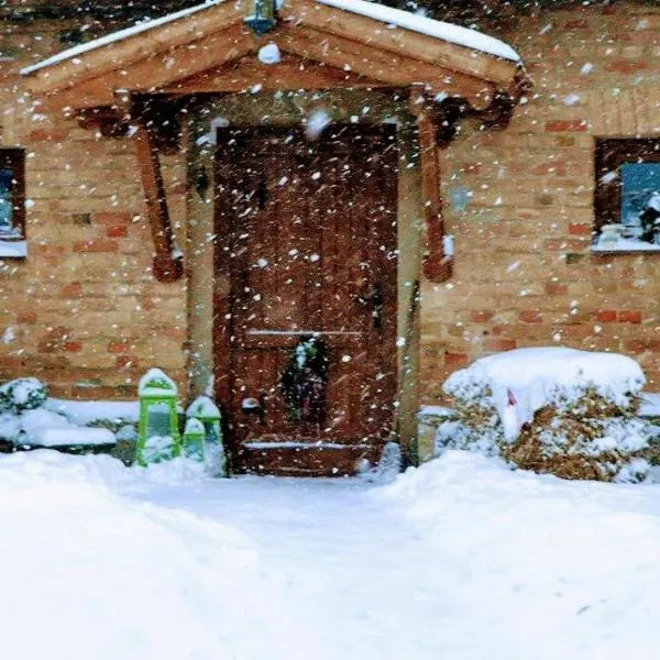 Míves Vendégház, hotel in Pogány