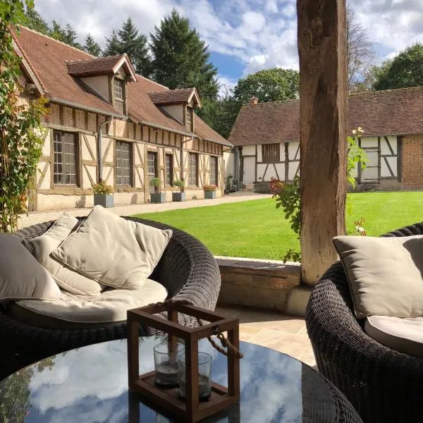 Le pigeonnier de la Farge, hotel v destinaci Chaumont-sur-Tharonne