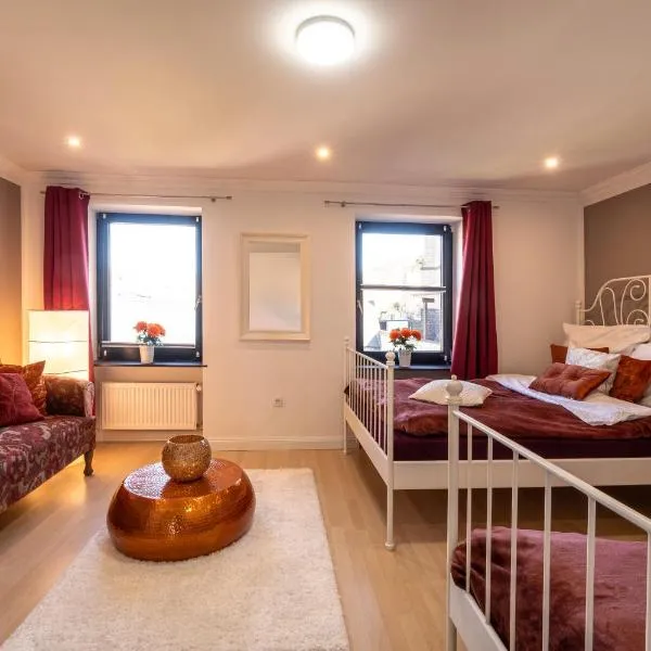 Green Valley Lounge Apartment, hotel en Weibern