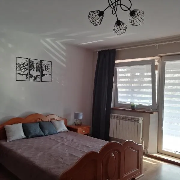 Mieszkanie Nad Popradem INPIW03, khách sạn ở Piwniczna
