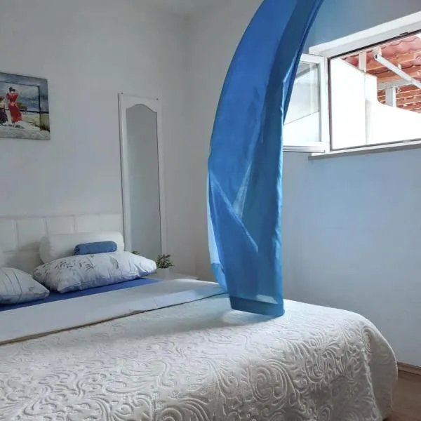Apartmani Leženić Dada, khách sạn ở Neum