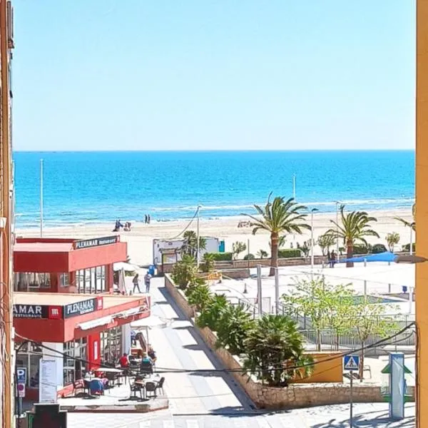 A 20 metros de primera línea playa Puerto Sagunto ASCENSOR WIFI, hotel v destinácii Puerto de Sagunto