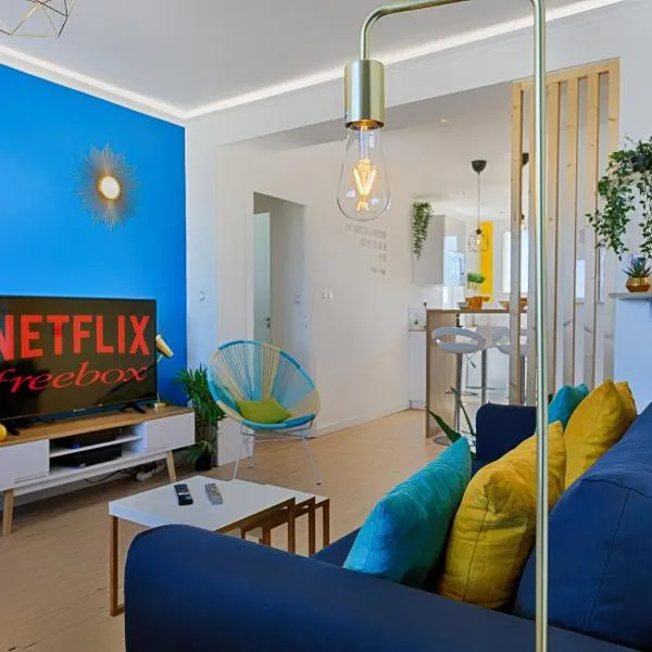 SMILE HÔME-Nid Panoramique VUE WOW ! SPAdéco - LoungeZEN - Terrasse ensoleillée - arrivée autonome - Netflix - emplacement idéal - Lumineux - rénové à neuf - Wifi Fibre -, hotel a Montpeller