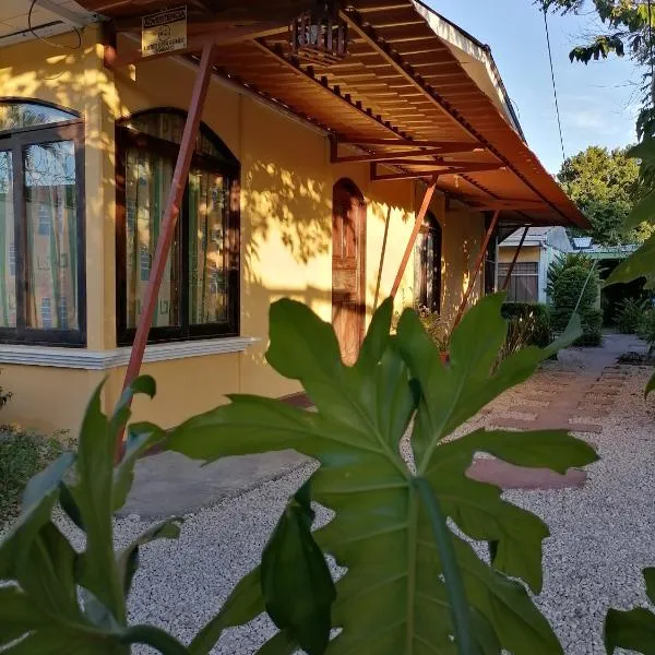 Villa Gabriela, Casa Tucan, hotel v destinaci Liberia