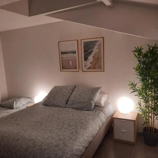 Appartement spacieux et moderne - Tout confort, hotel u gradu Andej