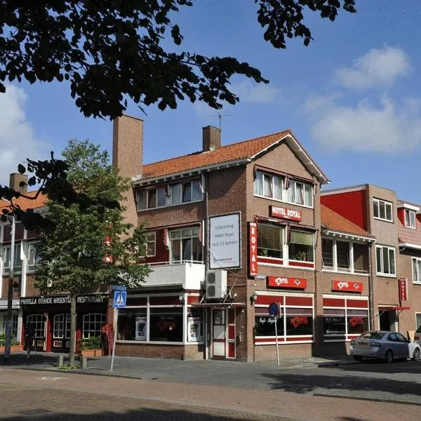 Hotel Royal, hotel IJmuidenben