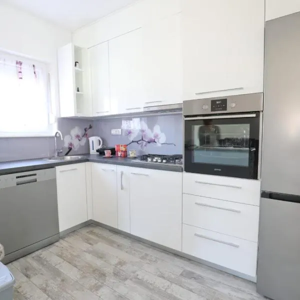 Apartman Teo &Tena, khách sạn ở Otočac