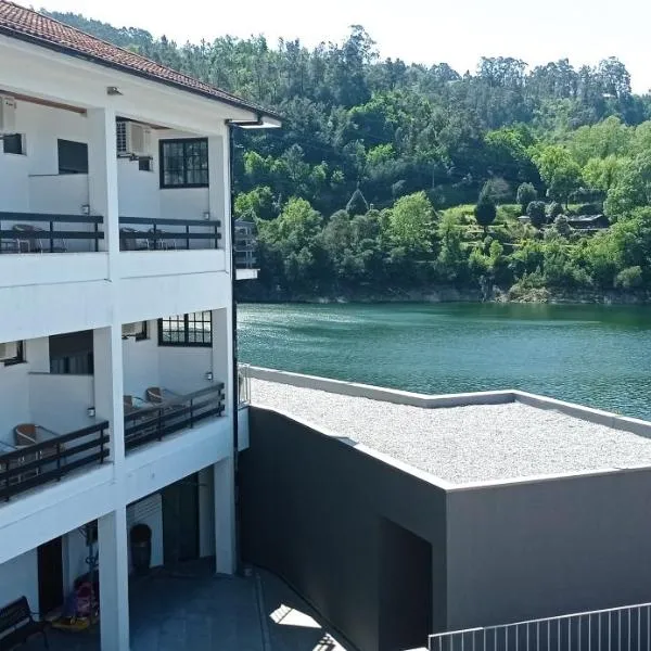 Beira Rio do Gerês, hotel v destinaci Geres