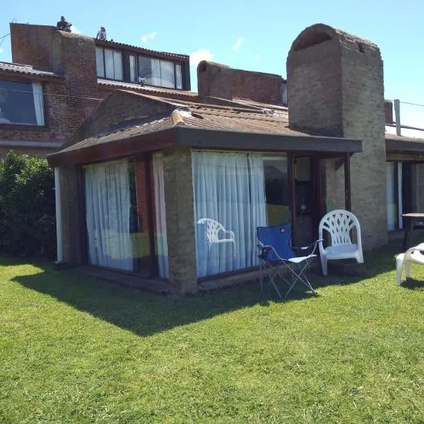 Complejo Casa Clara, hotell sihtkohas Santa Clara del Mar